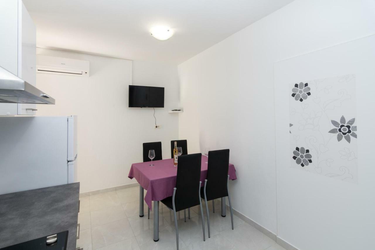 Luka Apartma *